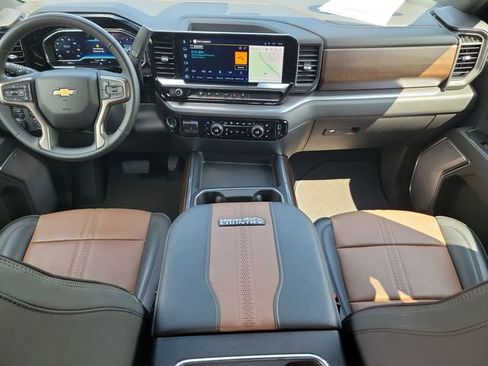 Certified 2024 Chevrolet Silverado 2500 High Country w/ Technology Package AWD/4WD image 19