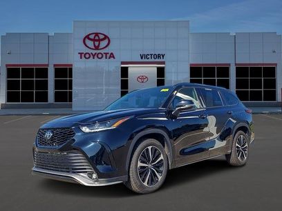 Used 2022 Toyota Highlander XSE