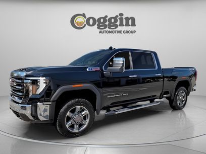 Used 2025 GMC Sierra 2500 SLT w/ SLT Premium Package