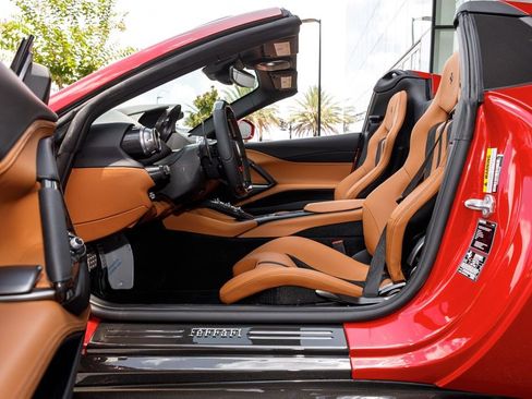 Used 2023 Ferrari 812 GTS RWD image 25