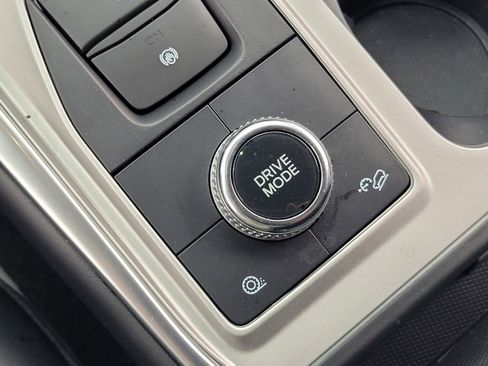 Used 2023 Ford Explorer XLT w/ Equipment Group 202A image 26