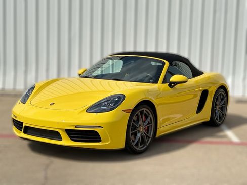 Used 2021 Porsche 718 Boxster S image 5