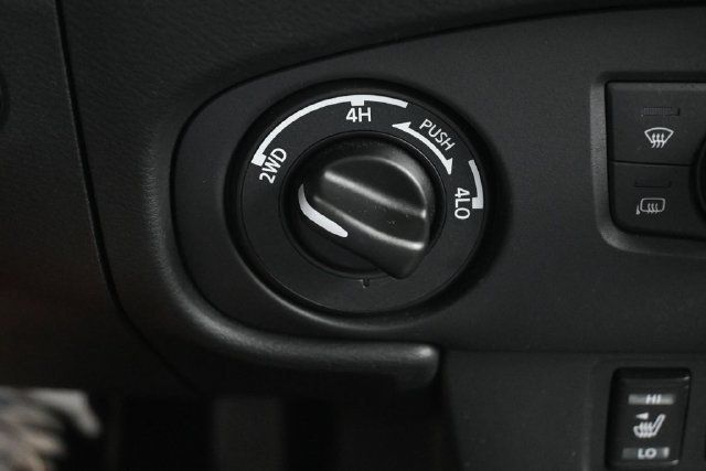 Used 2024 Nissan Frontier SL w/ Technology Package AWD/4WD image 24