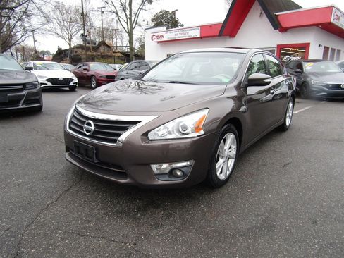 Used 2013 Nissan Altima 2.5 SV w/ 2.5SV Convenience Pkg image 11