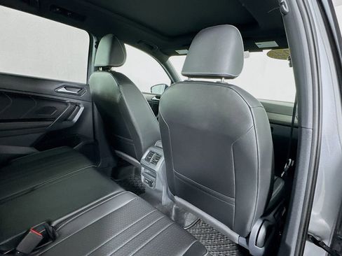 Used 2024 Volkswagen Tiguan SE R-Line FWD image 27