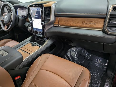 Used 2024 RAM 2500 Limited w/ Safety Group image 29