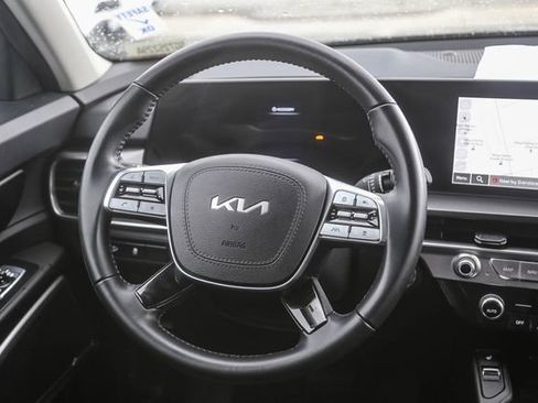 Used 2024 Kia Telluride S w/ S Sunroof Package image 16