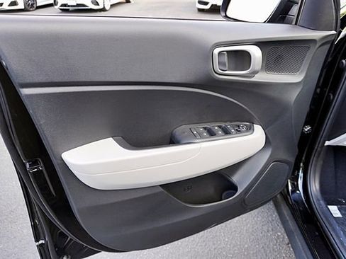 New 2026 Hyundai Venue SEL FWD image 26