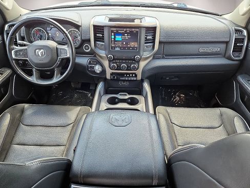 Used 2022 RAM 1500 Laramie AWD/4WD image 17