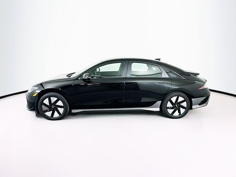 Used 2024 Hyundai Ioniq 6 SE RWD image 4