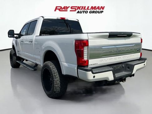 Used 2019 Ford F250 Platinum w/ Platinum Ultimate Package image 5