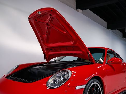Used 2012 Porsche 911 Carrera 4 GTS AWD/4WD image 48