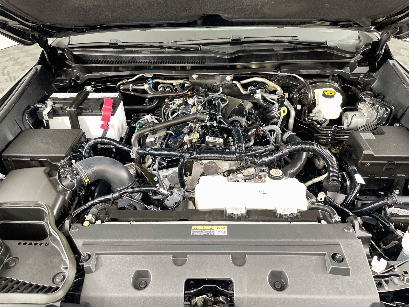 Used 2024 Toyota Tacoma Limited w/ Limited Package (LT) AWD/4WD image 33