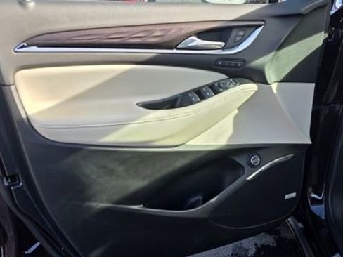 Used 2023 Buick Enclave Avenir w/ Avenir Technology Package image 8