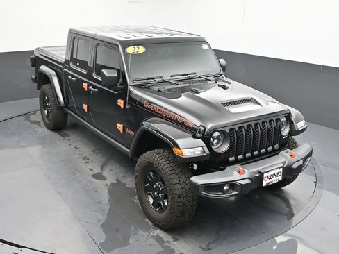 Used 2022 Jeep Gladiator Mojave w/ Cold Weather Group AWD/4WD image 43