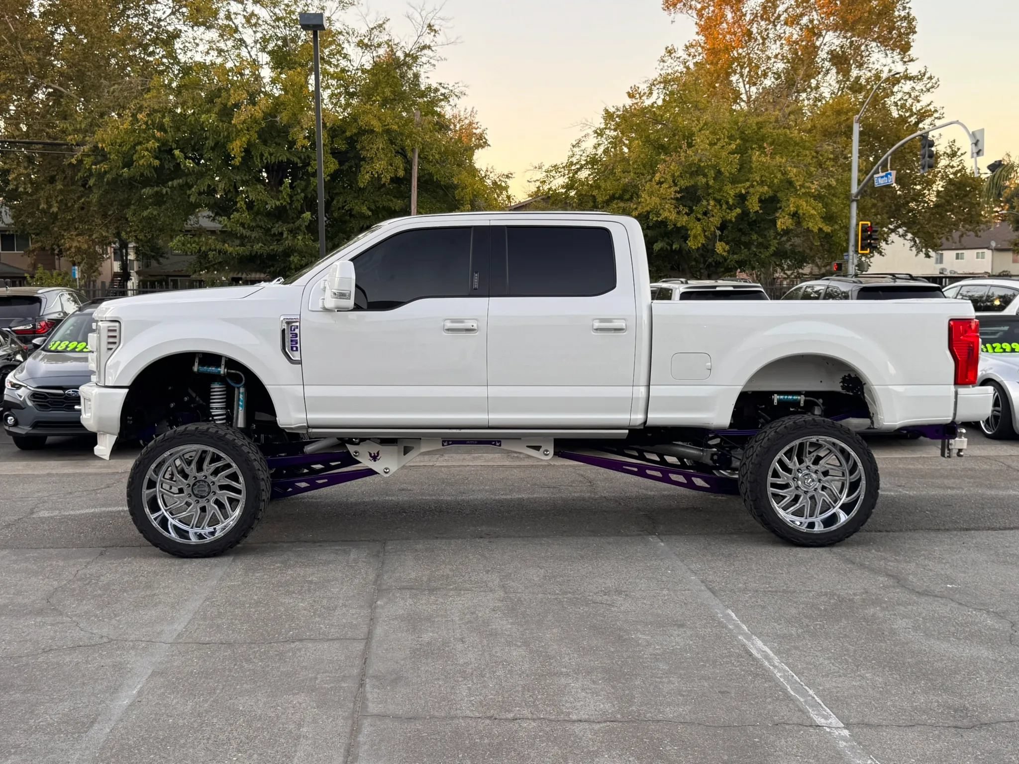 Used 2017 Ford F350 Lariat w/ Lariat Value Package AWD/4WD image 3