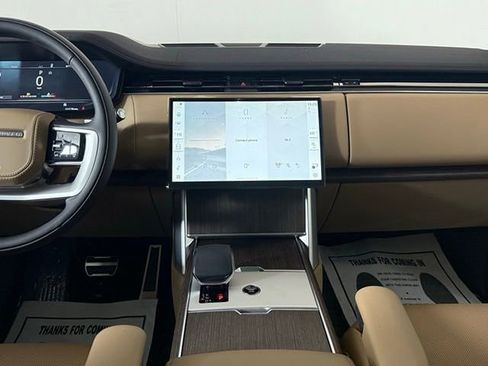 New 2026 Land Rover Range Rover SE image 23