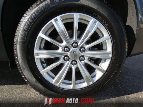 Used 2019 Cadillac XT5 FWD image 20