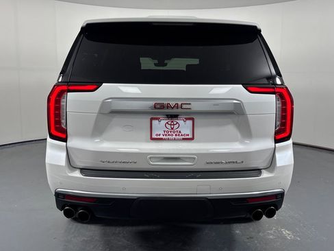 Used 2021 GMC Yukon Denali w/ Denali Premium Package AWD/4WD image 5