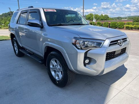 Used 2022 Toyota 4Runner SR5 Premium RWD image 29