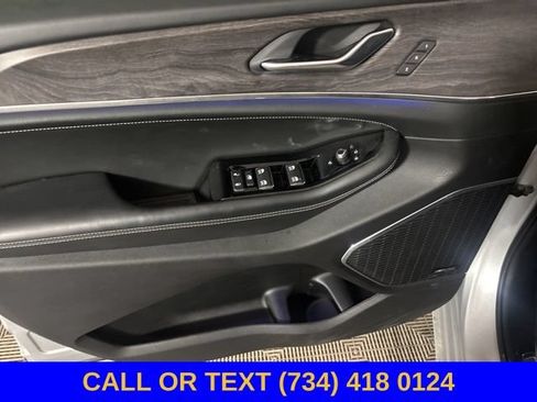 Used 2023 Jeep Grand Cherokee L Overland AWD/4WD image 24