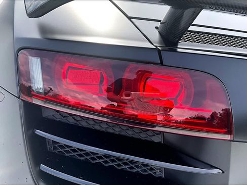 Used 2011 Audi R8 V10 AWD/4WD image 25