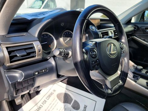 Used 2016 Lexus IS 300 AWD image 24