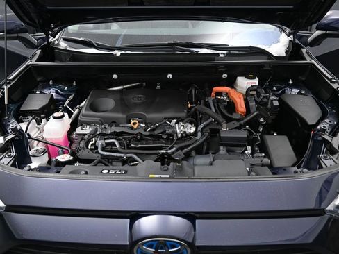 Certified 2024 Toyota RAV4 XLE image 36