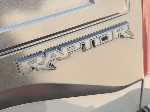 Used 2018 Ford F150 Raptor w/ Equipment Group 802A Luxury AWD/4WD image 32