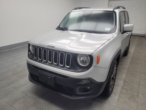 Used 2016 Jeep Renegade Latitude FWD image 15
