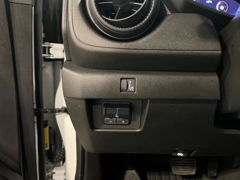 Used 2025 Chevrolet Colorado Trail Boss image 15