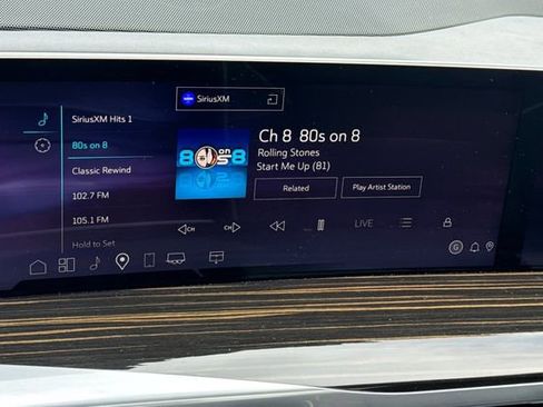 Certified 2025 Cadillac Escalade Premium Luxury image 19