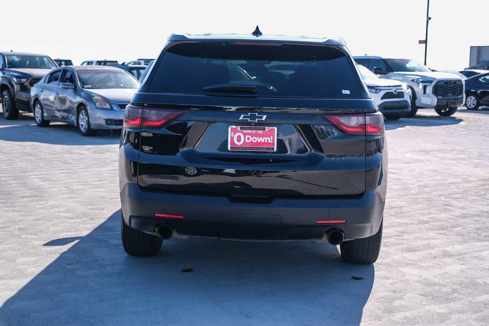 Used 2020 Chevrolet Traverse LS w/ LPO, Black Accent Package FWD image 5