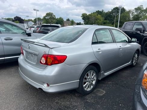 Used 2009 Toyota Corolla S FWD image 4