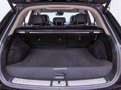 Certified 2026 Genesis GV70 2.5T Advanced image 25