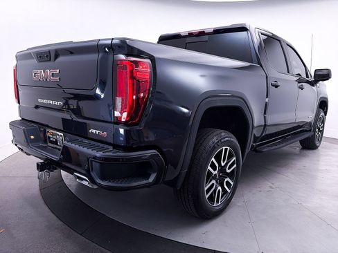 Used 2023 GMC Sierra 1500 AT4 w/ AT4 Premium Package AWD/4WD image 18