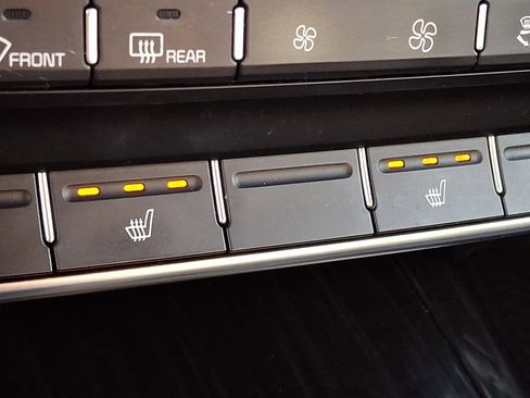 Used 2019 Kia Sorento EX image 24