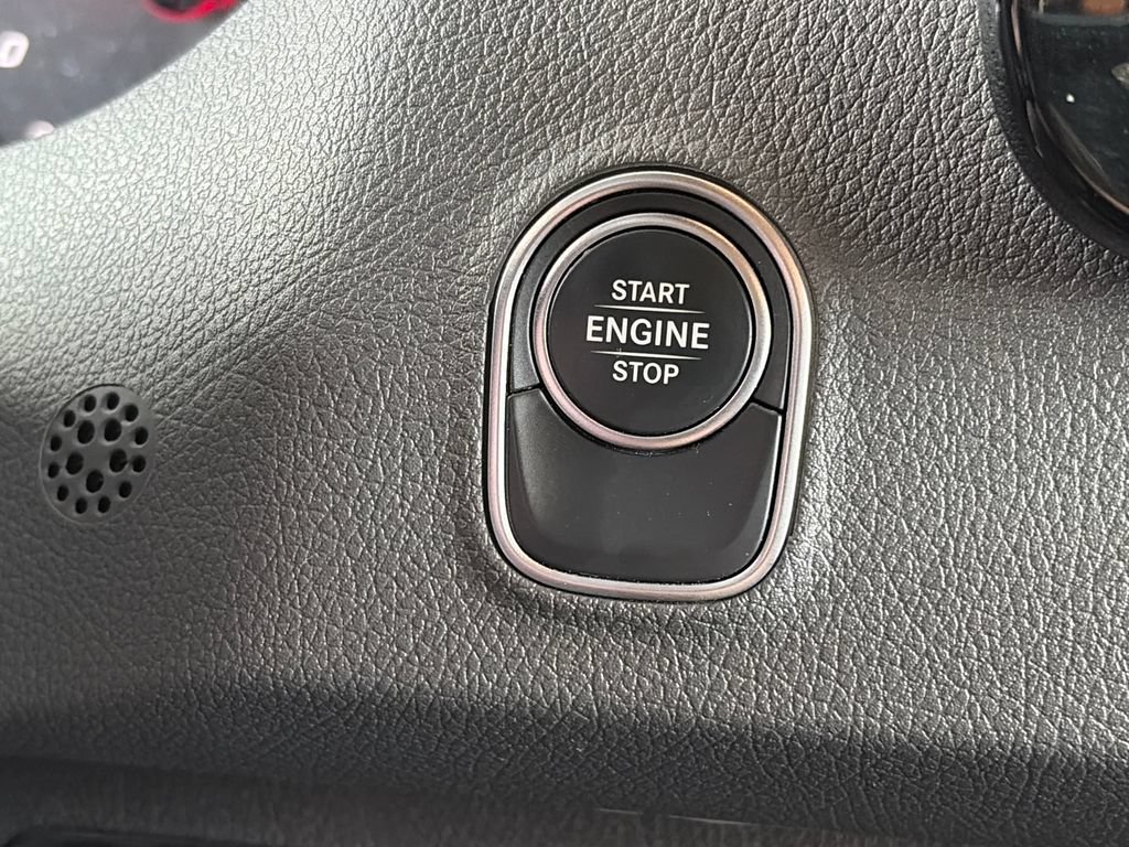 Used 2024 Mercedes-Benz Sprinter 3500 image 19