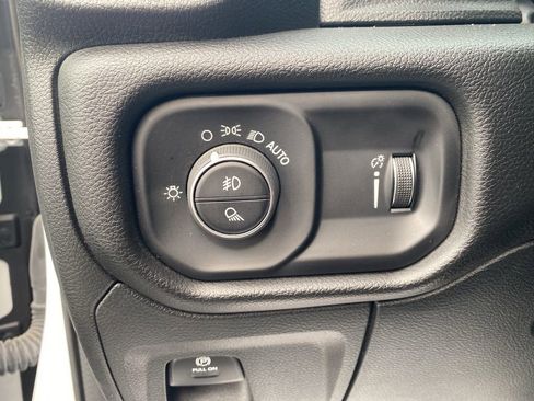 Used 2023 RAM 1500 Big Horn image 14