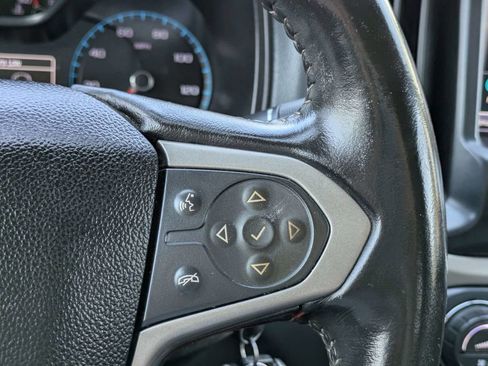 Used 2016 Chevrolet Colorado Z71 w/ LPO, Gearon Divider Package image 25