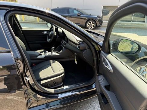 New 2026 Alfa Romeo Giulia AWD w/ Driving Assist Package image 38