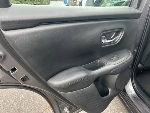 Used 2025 Honda HR-V LX image 26