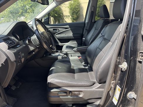 Used 2016 Honda Pilot Elite image 16