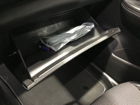 Certified 2021 Buick Envision Preferred image 30