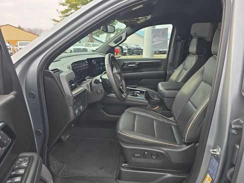 Used 2025 Chevrolet Tahoe Premier image 32