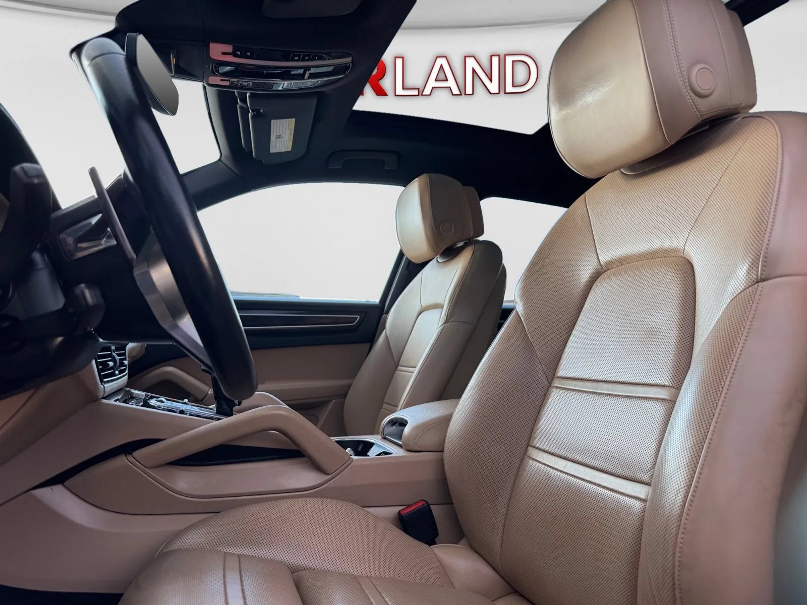 Used 2019 Porsche Cayenne AWD/4WD image 14