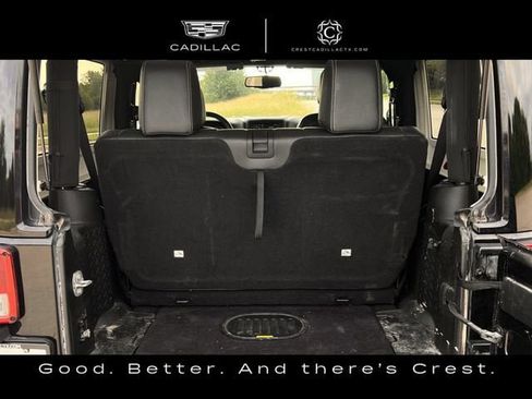 Used 2018 Jeep Wrangler Sahara w/ Connectivity Group AWD/4WD image 22