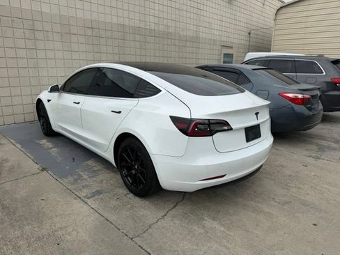 Used 2019 Tesla Model 3 RWD image 9