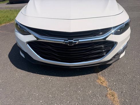Used 2024 Chevrolet Malibu RS FWD image 4