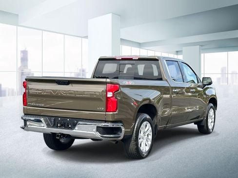 Used 2023 Chevrolet Silverado 1500 LTZ w/ LTZ Premium Package AWD/4WD image 4